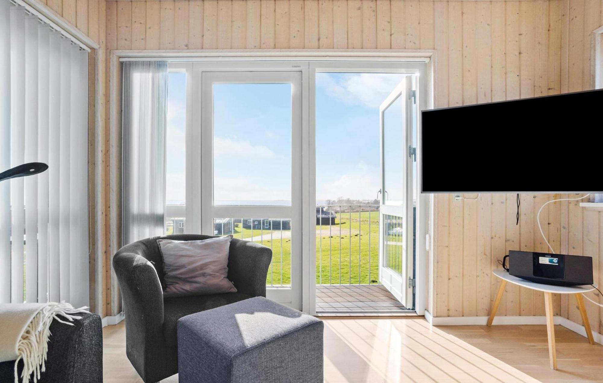 4 Bedroom Nice Home In Fåborg Εξωτερικό φωτογραφία