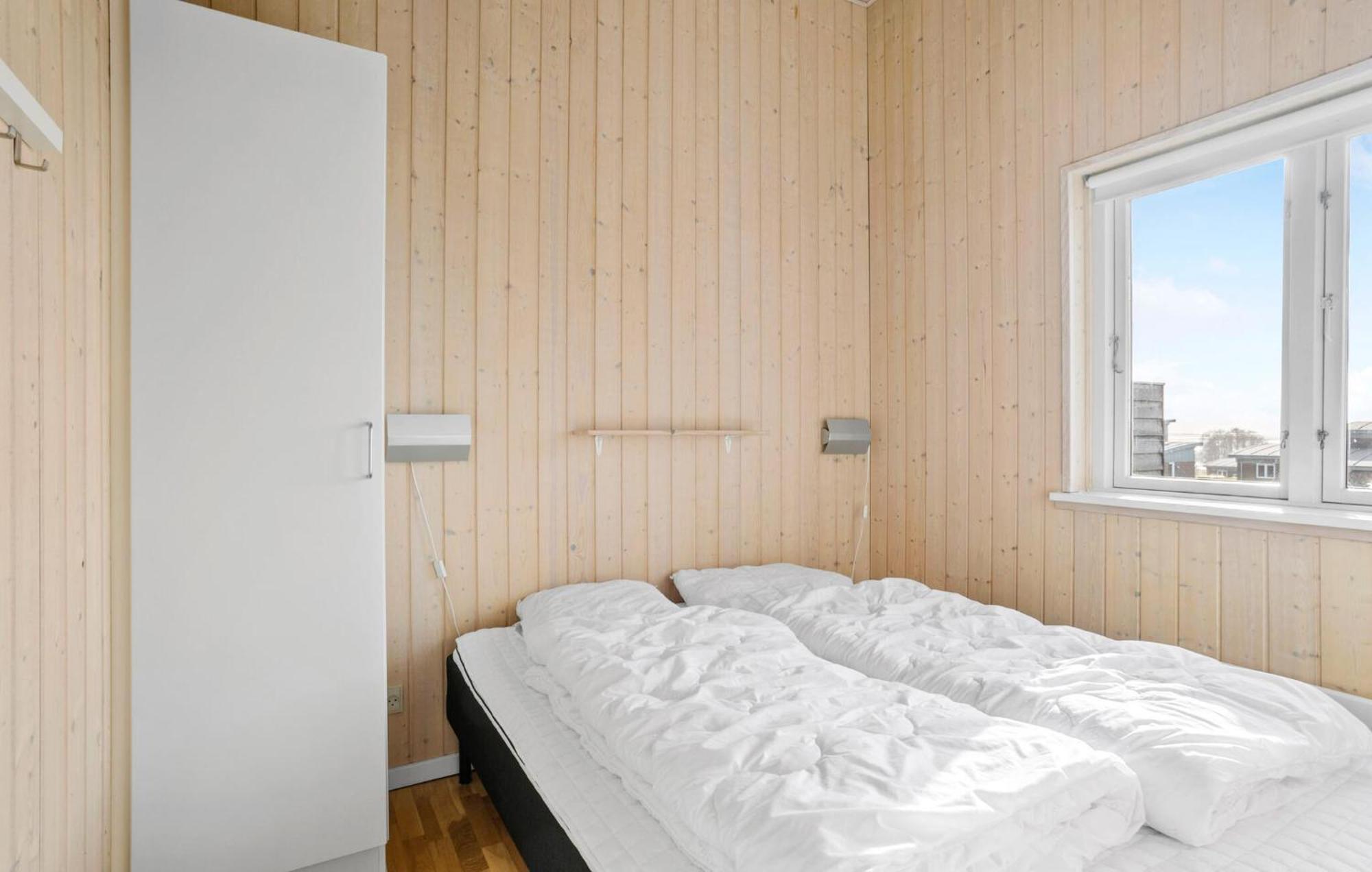 4 Bedroom Nice Home In Fåborg Εξωτερικό φωτογραφία